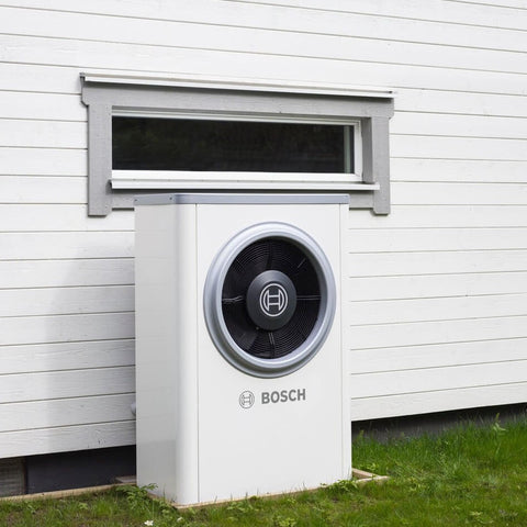 Bosch Compress 7000i AWB és CS7001iAW-13s levegő-víz hőszivattyú, monobl, kieg. fűtés nélkül