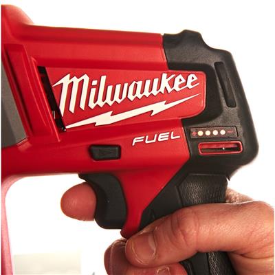 Milwaukee M12CH-402 Ütvefúró