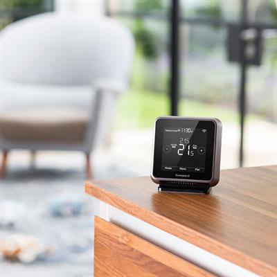 Honeywell Lyric Wi-Fi T6R szobatermosztát, vezeték nélküli, programozható, Geofencing funkció,